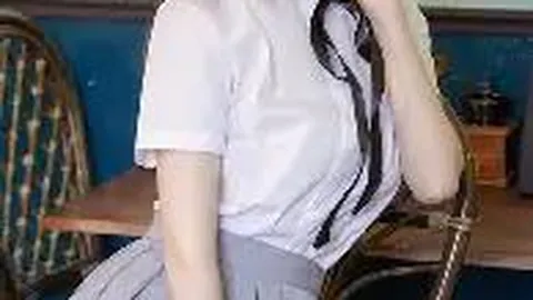 湖人力克强敌！詹姆斯携手东契奇荣登胜利海报